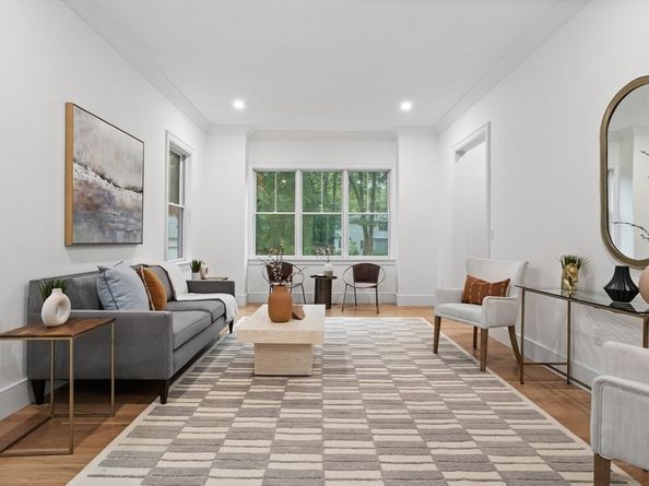 15 Peachtree Road, Lexington MA 02420