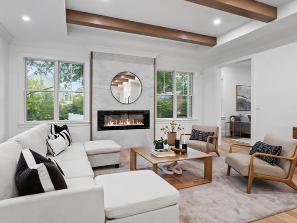15 Peachtree Road, Lexington MA 02420