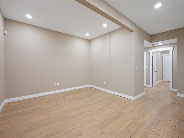 5 Monmouth St, Boston MA 02128