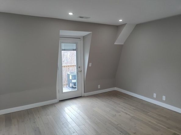 5 Monmouth St, Boston MA 02128