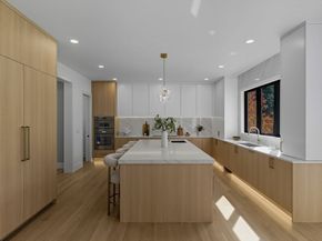 853 Dedham St, Newton MA 02459