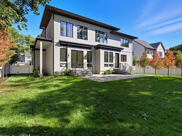 853 Dedham St, Newton MA 02459