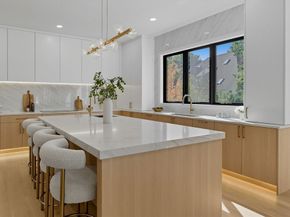 853 Dedham St, Newton MA 02459