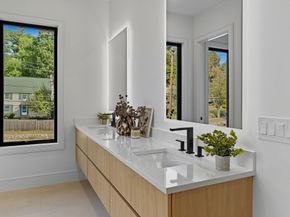 853 Dedham St, Newton MA 02459