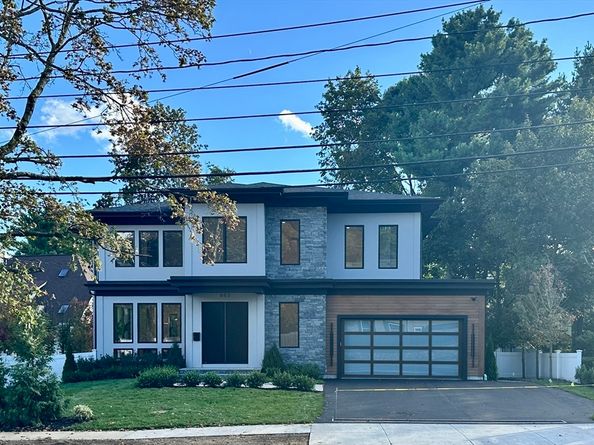 853 Dedham St, Newton MA 02459