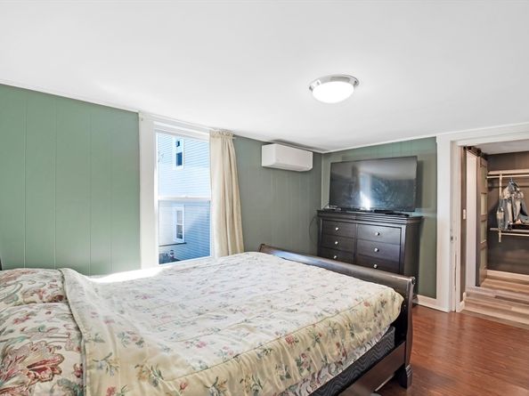 25 Railroad St, Fitchburg MA 01420