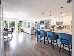 70 Lebaron Blvd 10, Lakeville MA 02347