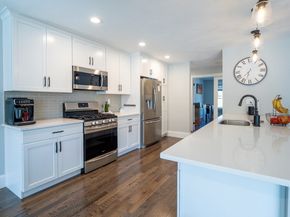 70 Lebaron Blvd 10, Lakeville MA 02347