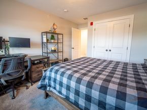 70 Lebaron Blvd 10, Lakeville MA 02347