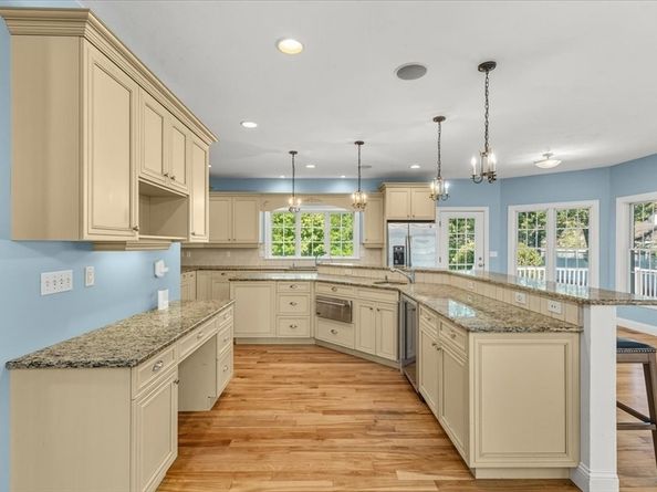 118 Bates Way, Hanover MA 02339