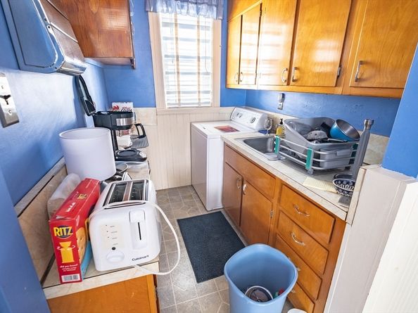 75 Cottage St, Chelsea MA 02150