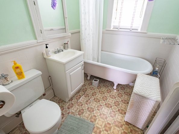 75 Cottage St, Chelsea MA 02150