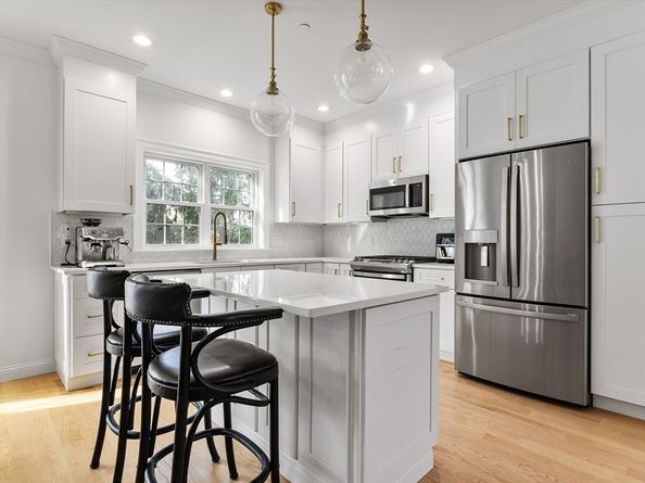 68 Prospect Street 14, Peabody MA 01960