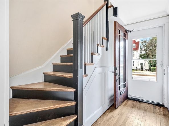 543 Hyde Park Ave 1, Boston MA 02131