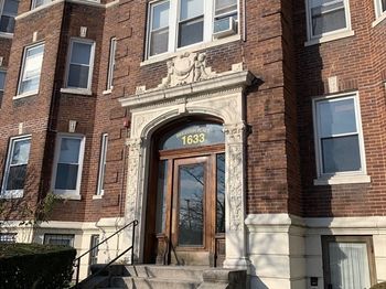 1633 Commonwealth Ave