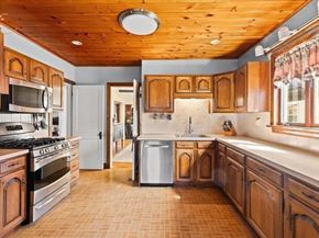 15 Belvoir Rd, Milton MA 02186