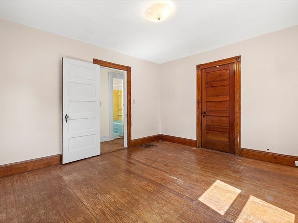 1 Winnegance Avenue, Peabody MA 01960
