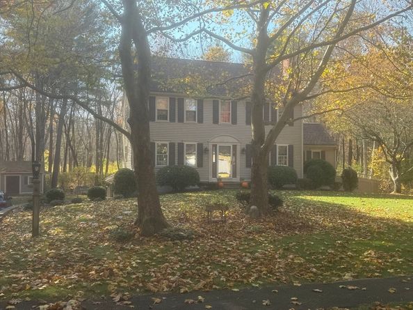 15 Pheasant Run, East Bridgewater MA 02333