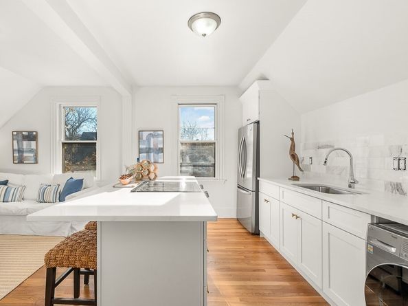 123 Main Street 2, Rockport MA 01966