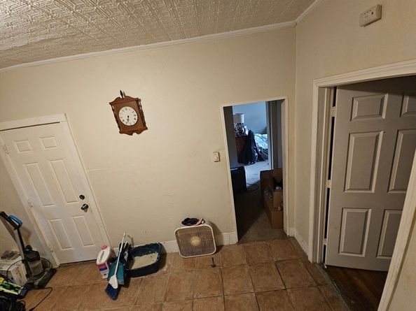 21 John, Worcester MA 01609