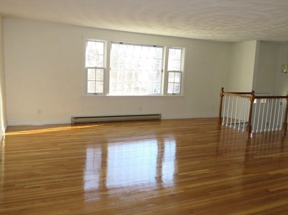 28 Pierce St, Hudson MA 01749