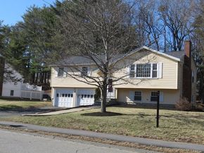 28 Pierce St, Hudson MA 01749