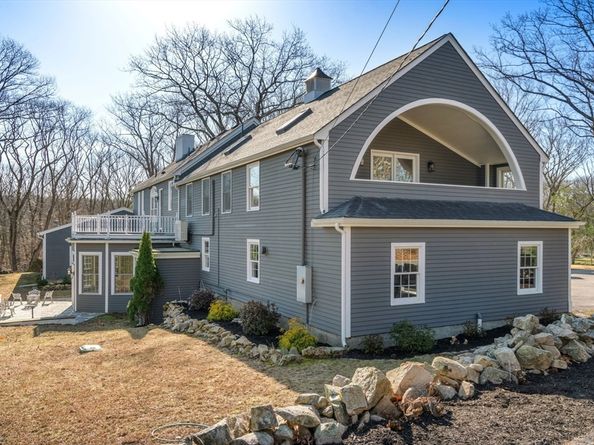 85 Schoolmaster Lane, Dedham MA 02026