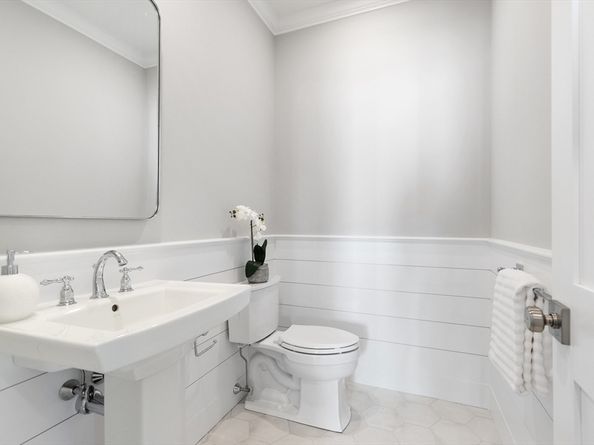 12 Wilson Road, Lexington MA 02421