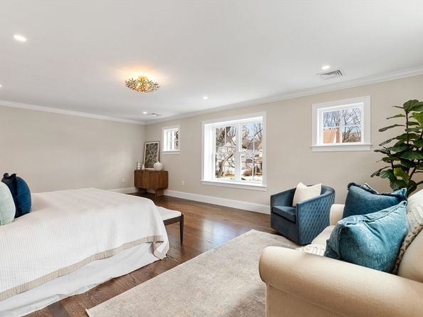 12 Wilson Road, Lexington MA 02421