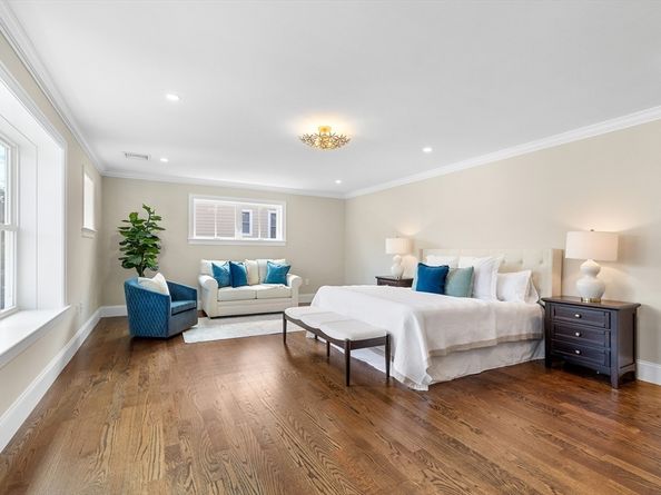 12 Wilson Road, Lexington MA 02421