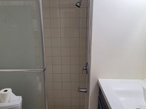 261 Newbury 82c, Peabody MA 01960