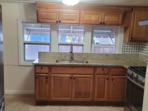 261 Newbury 82c, Peabody MA 01960