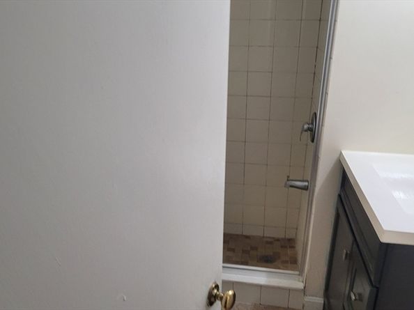 261 Newbury 82c, Peabody MA 01960
