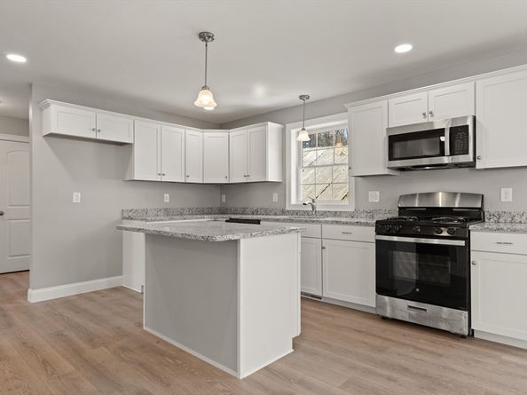 14R Pine Hill Way 14, Harvard MA 01451