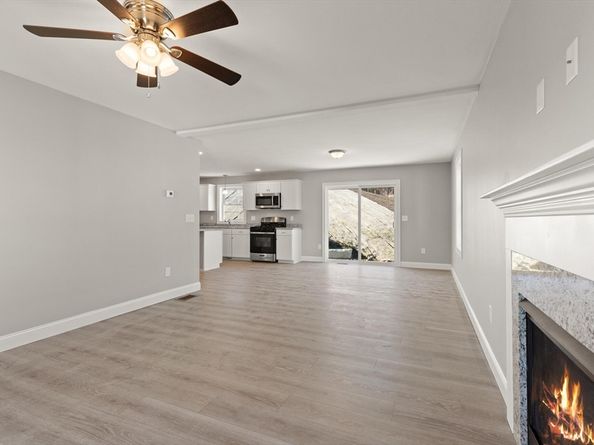 14R Pine Hill Way 14, Harvard MA 01451