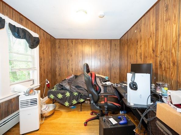 128 & 128 1/2 Elm St, Southbridge MA 01550