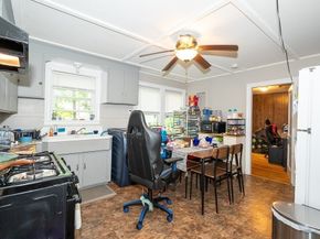 128 & 128 1/2 Elm St, Southbridge MA 01550