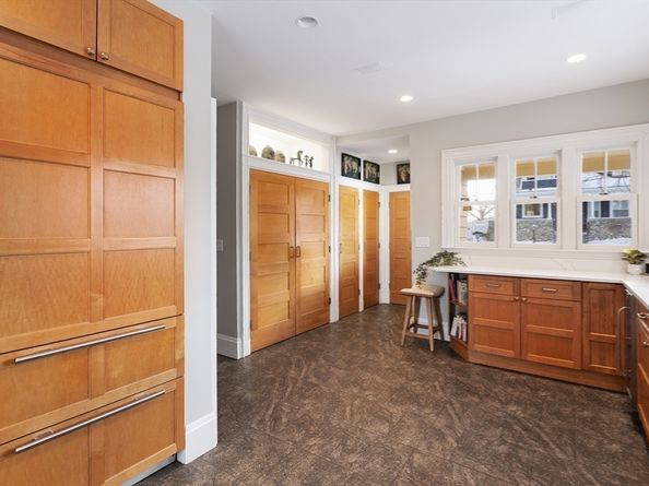 35 Frances Street, Melrose MA 02176