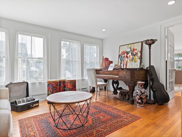 35 Frances Street, Melrose MA 02176