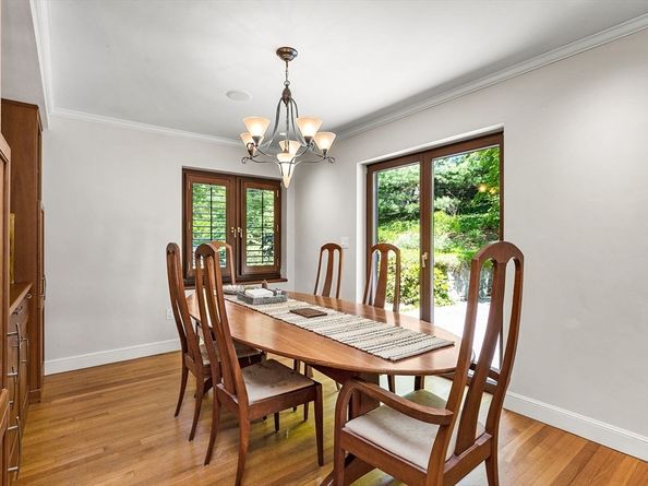 34 Lagrange St, Brookline MA 02467