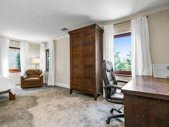 34 Lagrange St, Brookline MA 02467
