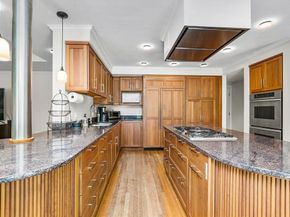 34 Lagrange St, Brookline MA 02467