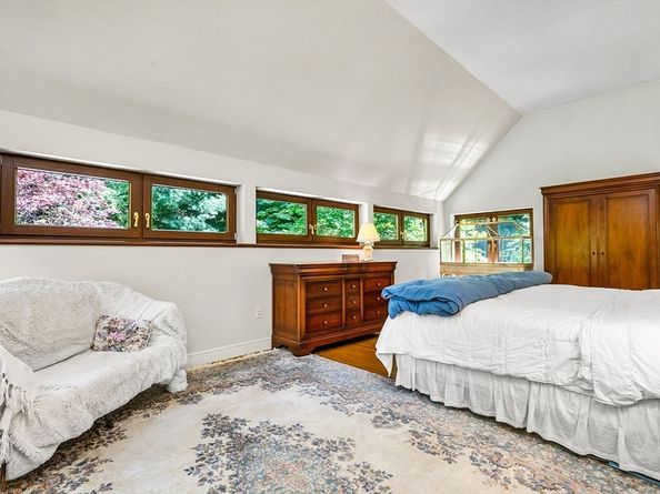 34 Lagrange St, Brookline MA 02467