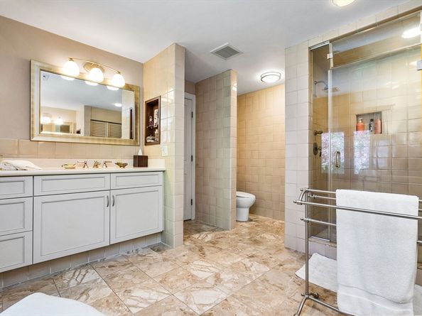 34 Lagrange St, Brookline MA 02467