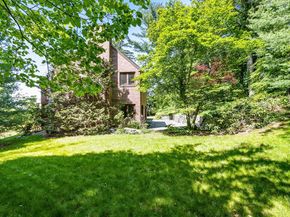 34 Lagrange St, Brookline MA 02467