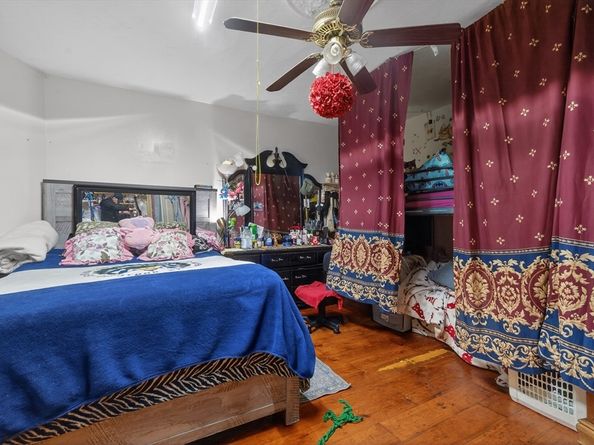 19 Woodbine St, Worcester MA 01603