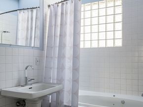 58 Hill St, Lexington MA 02421