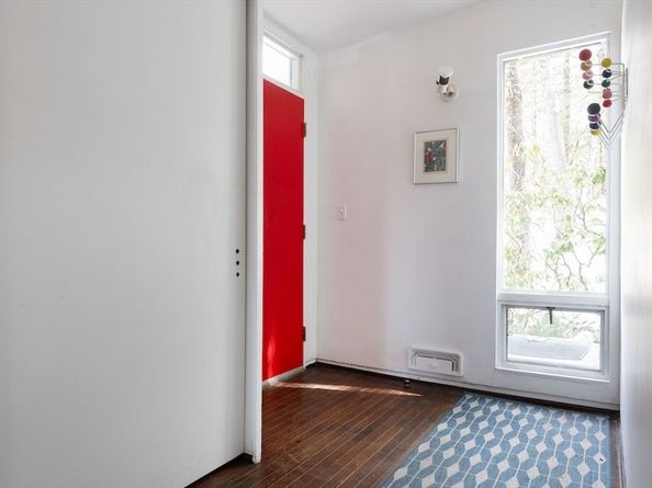 58 Hill St, Lexington MA 02421