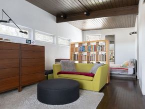 58 Hill St, Lexington MA 02421