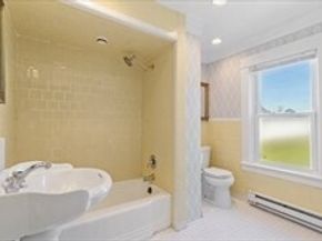 24 Brouilette St A, Chelmsford MA 01863